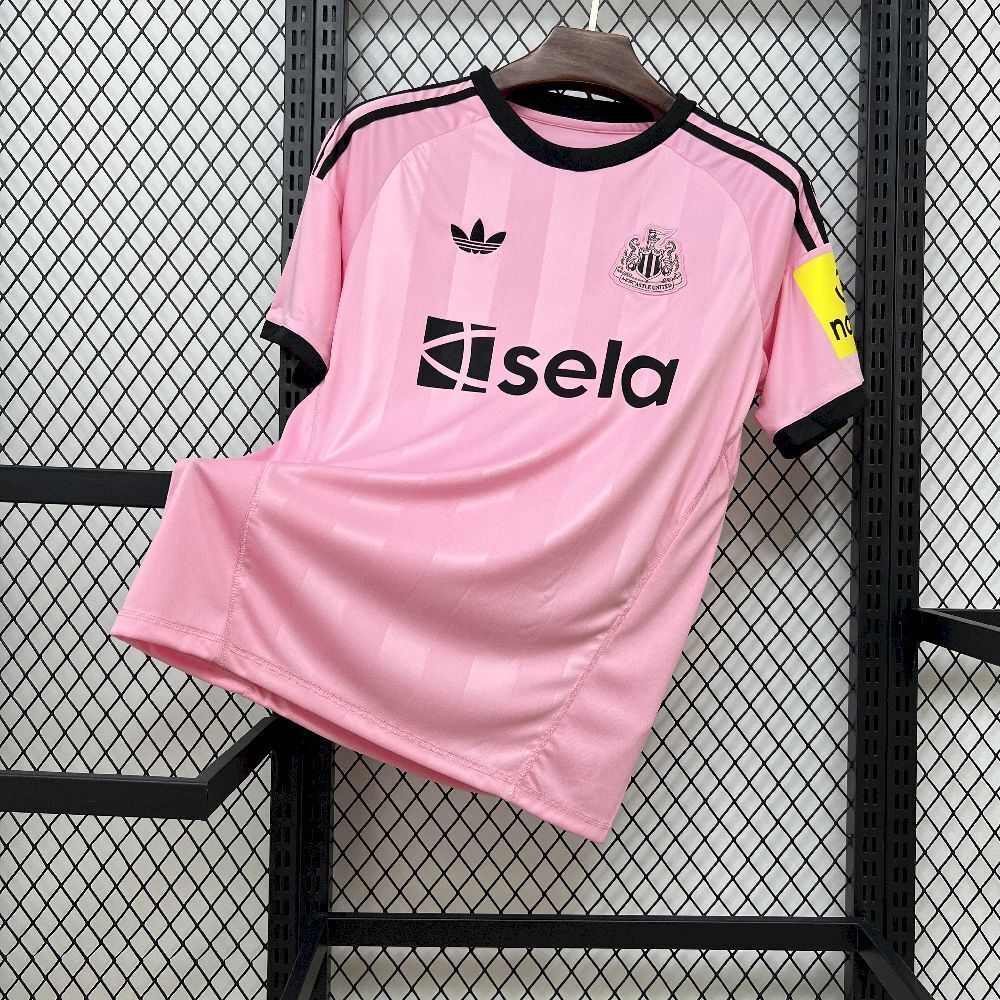 MAILLOT NEW CASTLE 2025/2026